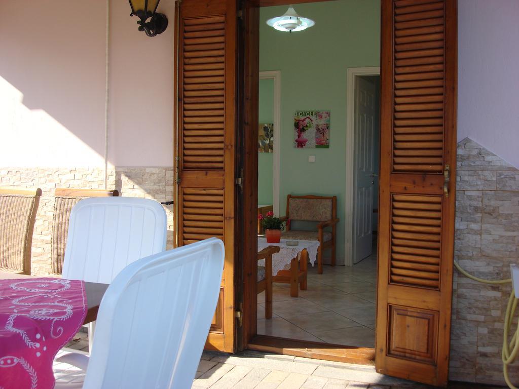 Villa Melina 2 Koinira Habitación foto