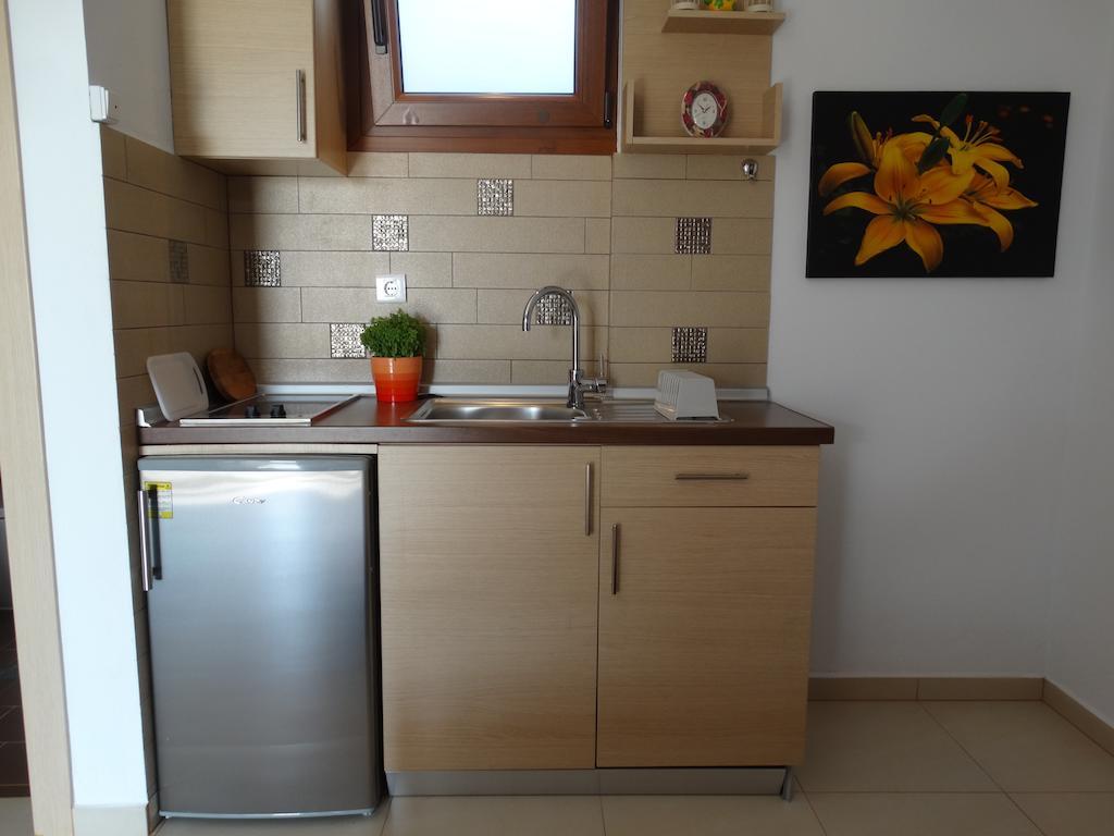 Villa Melina 2 Koinira Habitación foto